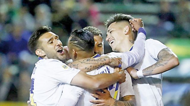 Boca Juniors gana y se acomoda en puestos de Copa