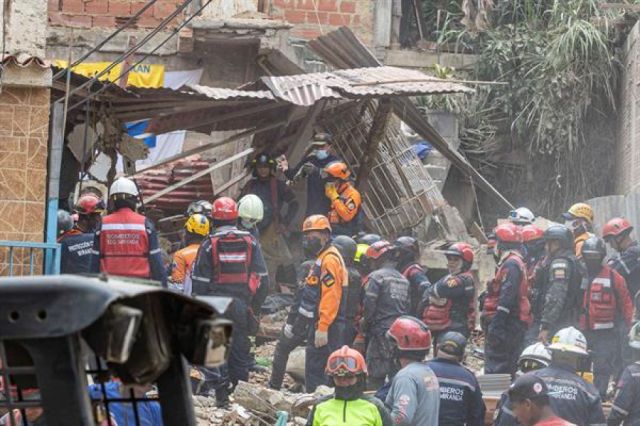 Seis muertos y 22 heridos por el derrumbe de una edificación en mayor ...