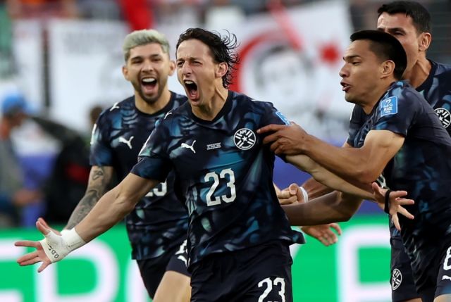 Un gol con raíces bolivianas dio el triunfo a Paraguay en el Mundial