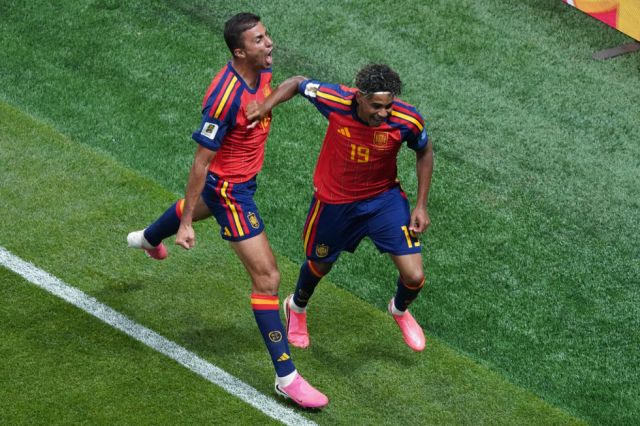 Final del partido: España 4-0 Arabia Saudí 