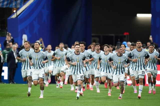 Tagliafico, Paredes y Álvarez salen como novedades en el once de Argentina ante Egipto