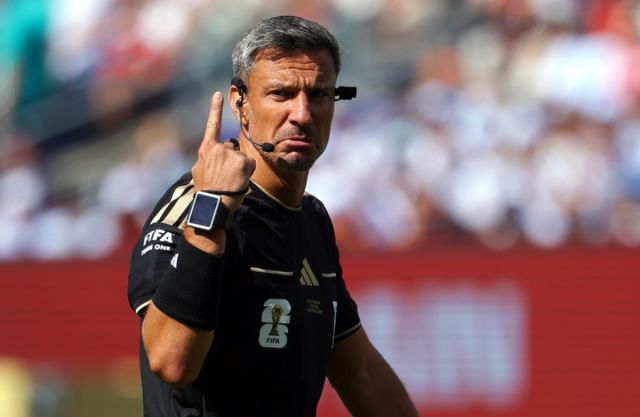 El árbitro de la final del Mundial, el esloveno Slavko Vincic, se retira a los 46 años