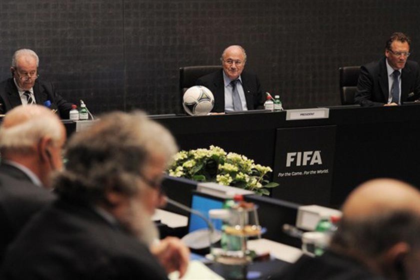 El Comité Ejecutivo de la FIFA eligió la propuesta de realizar el Mundial en los últimos meses del año 2022