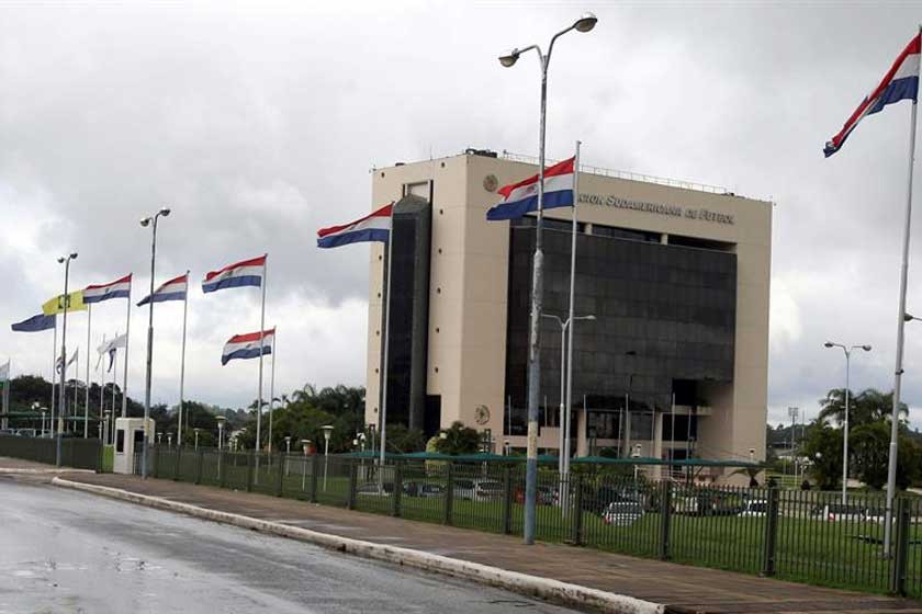 La CONMEBOL, con sede en Asunción, perdería su inmunidad y rango diplomático por decisión del Gobierno paraguayo.