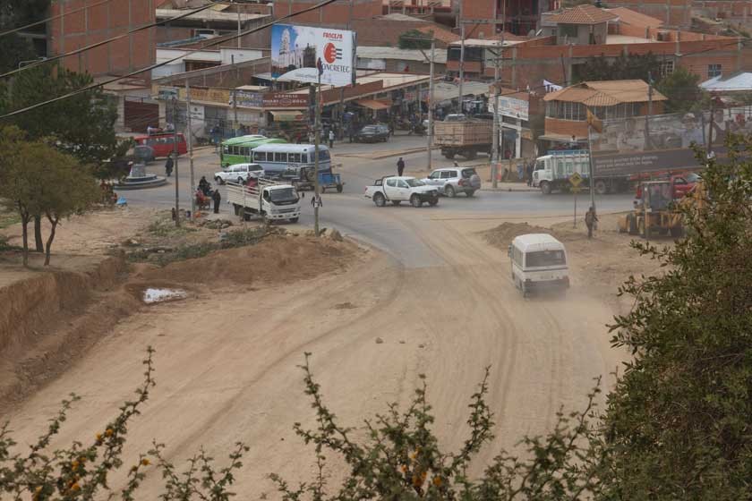 PROYECTO. La reconstrucción de la avenida Juana Azurduy de Padilla, según la supervisión, tiene un avance físico del 18%