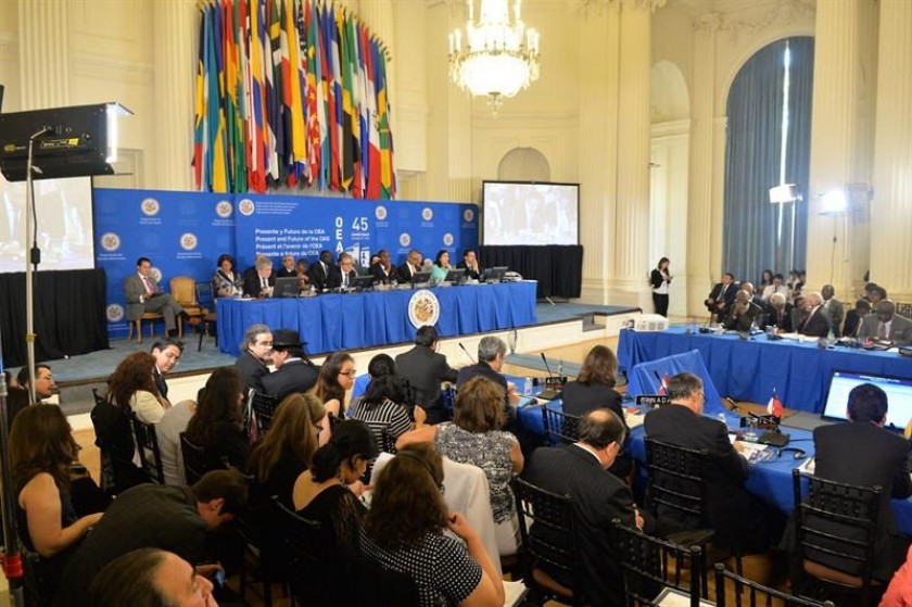 Fotografía cedida por la OEA en donde aparece el pleno de la 45ª Asamblea General de la OEA. Foto: EFE