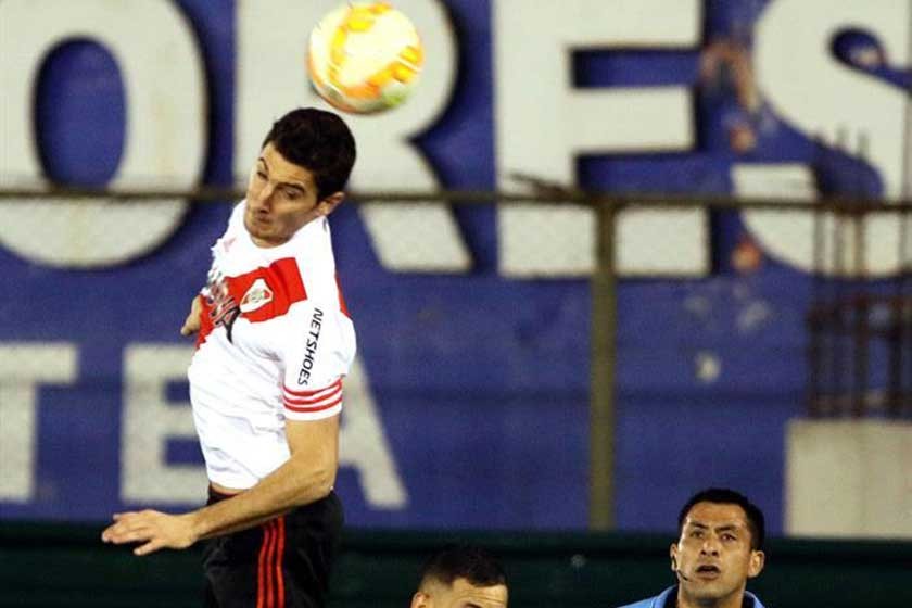El equipo “millonario” empató ayer, en Paraguay, y avanzó a la final del torneo continental de clubes.