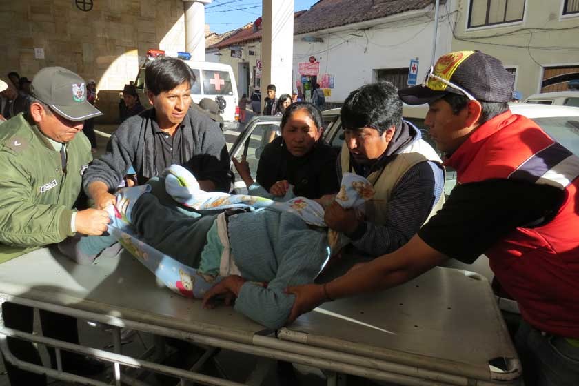 Vuelque de flota deja tres muertos y varios heridos