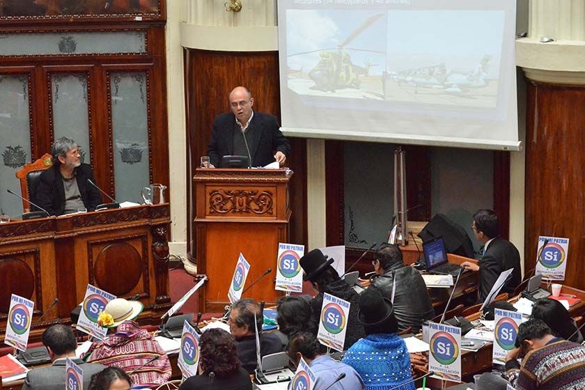 El ministro de Defensa Reymi Ferreira en su interpelación en la Asamblea Legislativa Plurinacional. FOTO: Internet