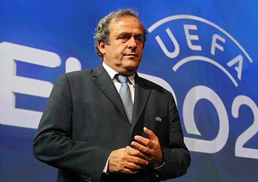 Michel Platini corre el riesgo de terminar su carrera dirigencial en el organismo mundial de fútbol.