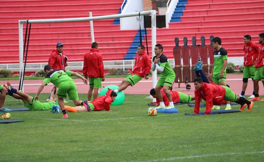 Los estudiantiles se preparan para recibir este domingo a Oriente Petrolero, por la decimoséptima fecha del Torneo