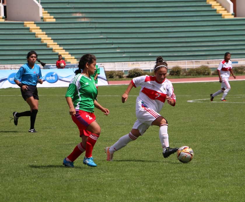 Chuquisaca consiguió dos victorias sobre Santa Cruz, ayer, por la quinta fecha de la Copa “Estado Plurinacional”.
