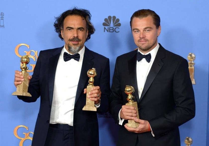 The Revenant, del director mexicano Alejandro Inarritu (i) y el actor Leonardo DiCaprio tiene 12 nominaciones. EFE