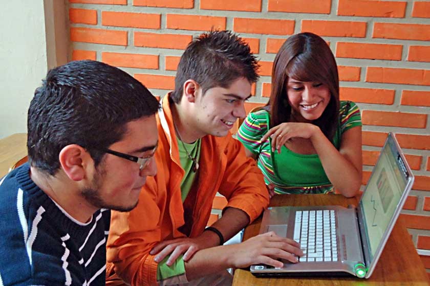 MODELO La Universidad del Valle (UNIVALLE) Sucre se caracteriza por brindar una atención personalizada a sus estudiantes