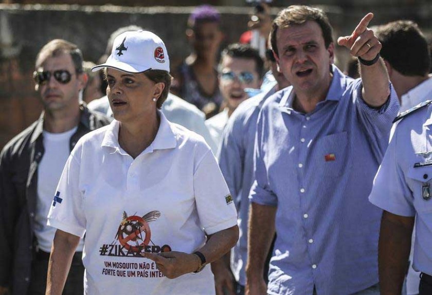 La presidenta brasileña Dilma Rousseff encabezó una campaña nacional de combate al mosquito Aaedes aegypti.