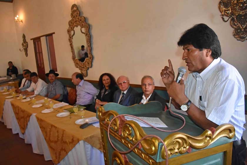 ENOJO. El presidente Evo Morales reprende a los empresarios privados por quejarse de un supuesto abandono a Chuquisaca.