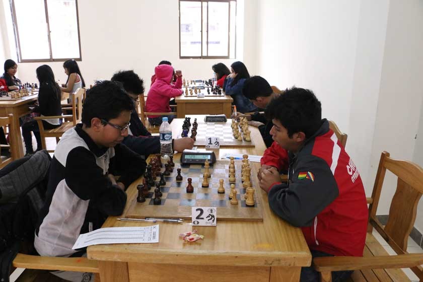 Más de una veintena de ajedrecistas compìten en el Campeonato Nacional reservado para la categoría Sub 20.