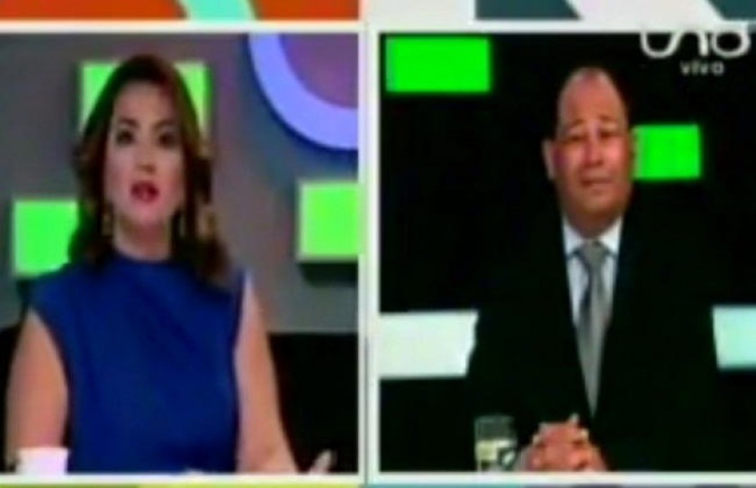 Carlos Romero desalojó el set de la Red Uno tras la pregunta de Cecilia Bellido. Foto: Captura de video