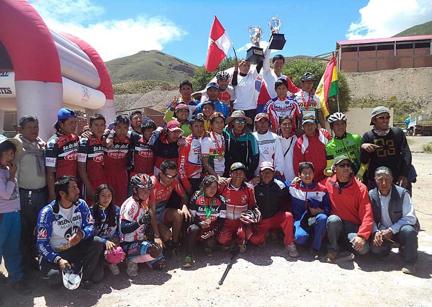 Los pedalistas capitalinos quedaron cerca de obtener el título del Nacional de Cross Country en la Villa Imperial.