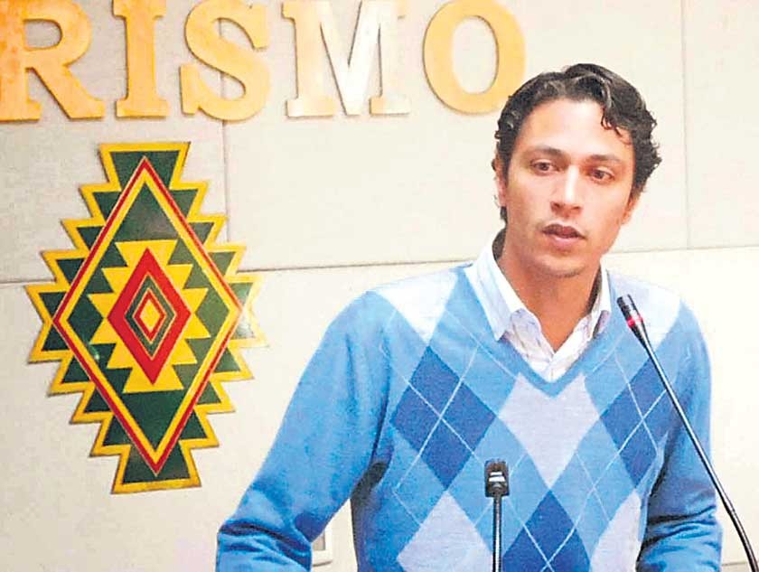MINISTRO. Sostuvo una entrevista exclusiva con CORREO DEL SUR, donde aclaró que la transferencia de tuición