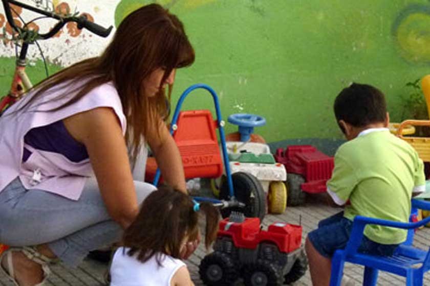 AFECTADOS. La falta de renovación de contratos y su corta duración puede afectar la estabilidad emocional de niños
