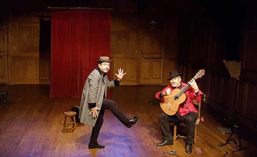 ESCENA. Lolo es el personaje que interpreta Malavia, cuyo trabajo en el campo del teatro abarca la actuación