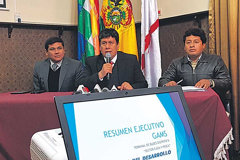 INFORME. El Ejecutivo Municipal sustentó su decisión de emplazar la Terminal de Buses en la zona de Caza y Pesca