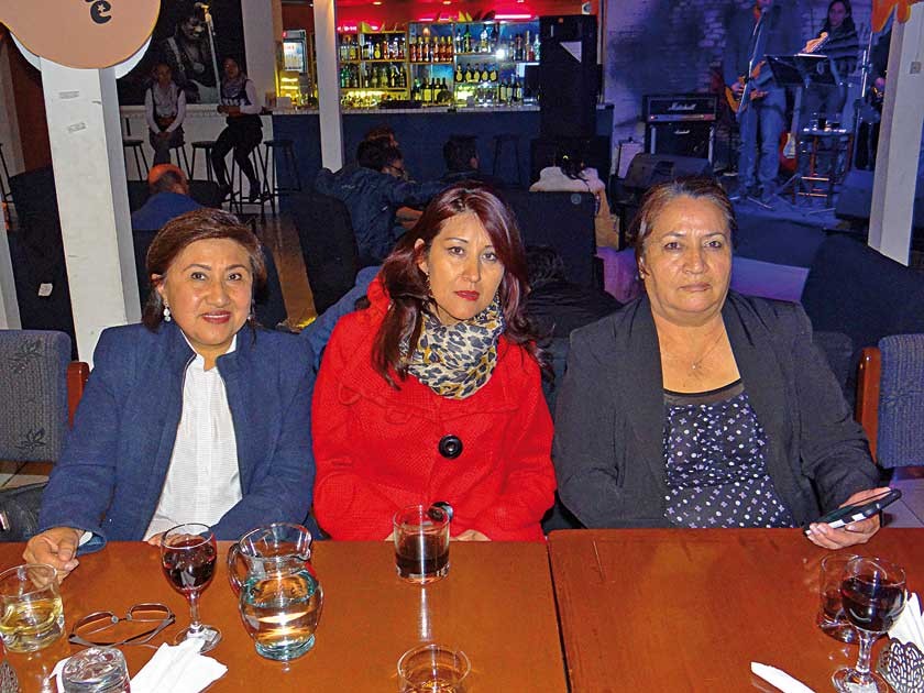 Carmen Canseco, Ludgarda Bejarano  y Lourdes Otondo.