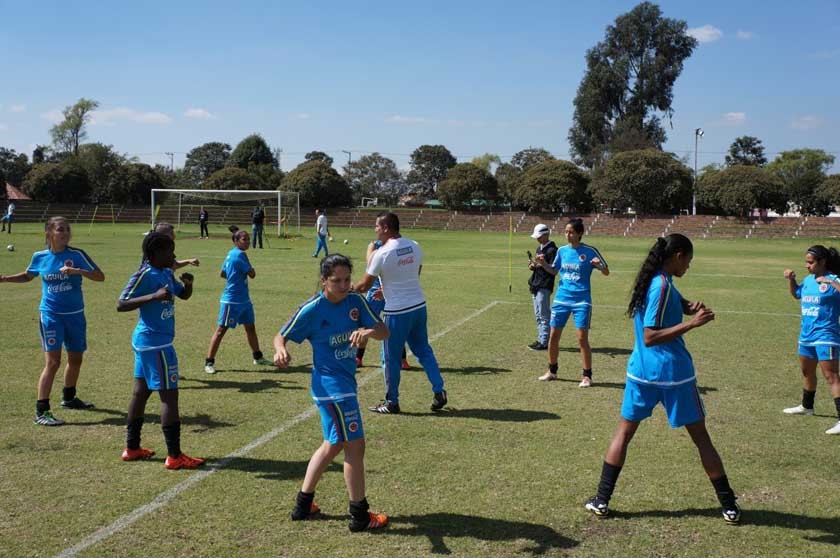 La selección colombiana de fútbol femenino disputará el último encuentro de la primera jornada de este deporte.
