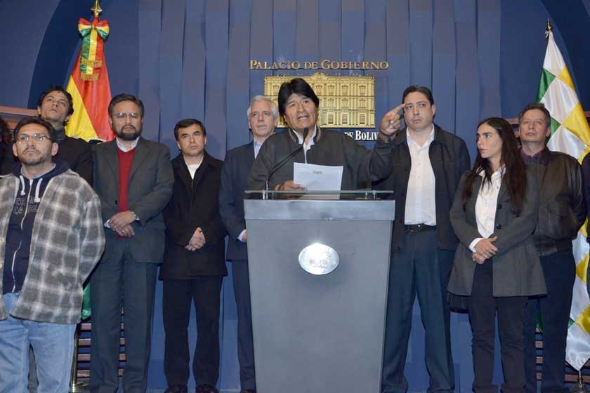 POSICIÓN. El presidente Evo Morales emitió un mensaje tras una reunión extraordinaria del gabinete ministerial.
