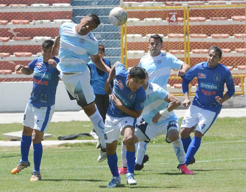 El decano del fútbol chuquisaqueño debutó ayer en la Copa Bolivia con una derrota a manos de Aurora.