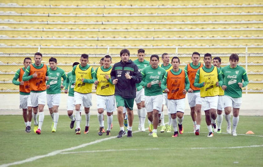 La Verde cerró sus entrenamientos ayer, en La Paz, antes de ausentarse hoy a Brasil, donde mañana enfrentará a la...