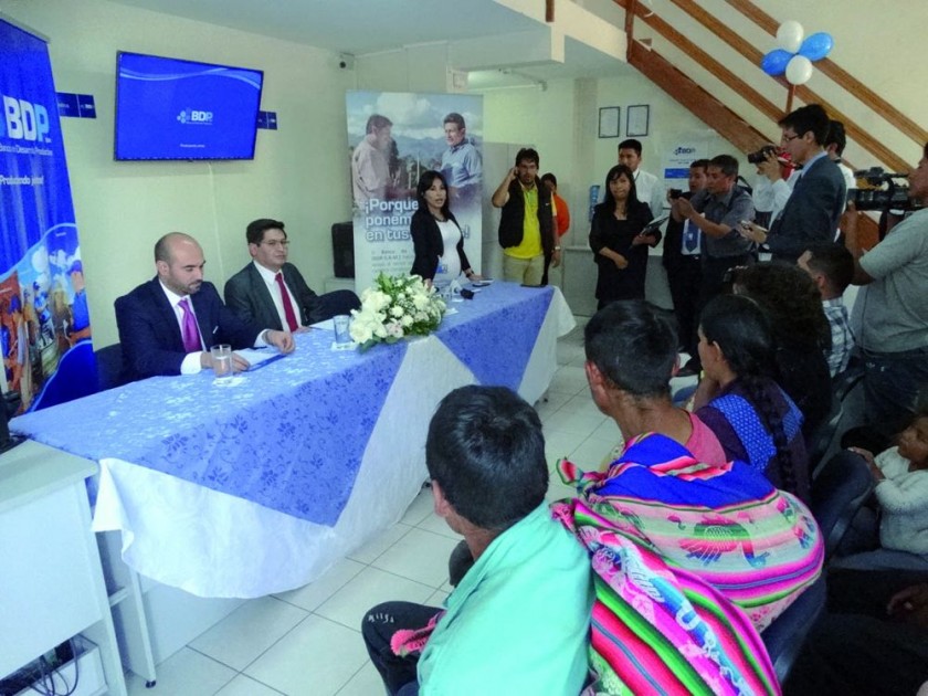 INAUGURACIÓN. El Banco de Desarrollo Productivo inauguró sus oficinas en Sucre.