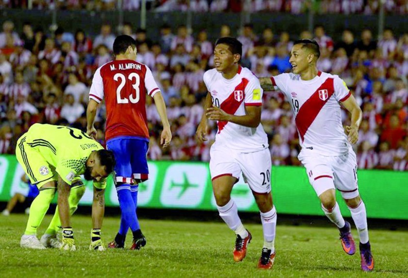 Perú reacciona y golea a Paraguay en Asunción