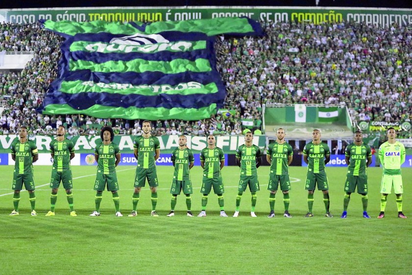 El equipo brasileño en una de sus últimas apariciones con la plantilla completa, antes de sufrir el accidente aéreo...