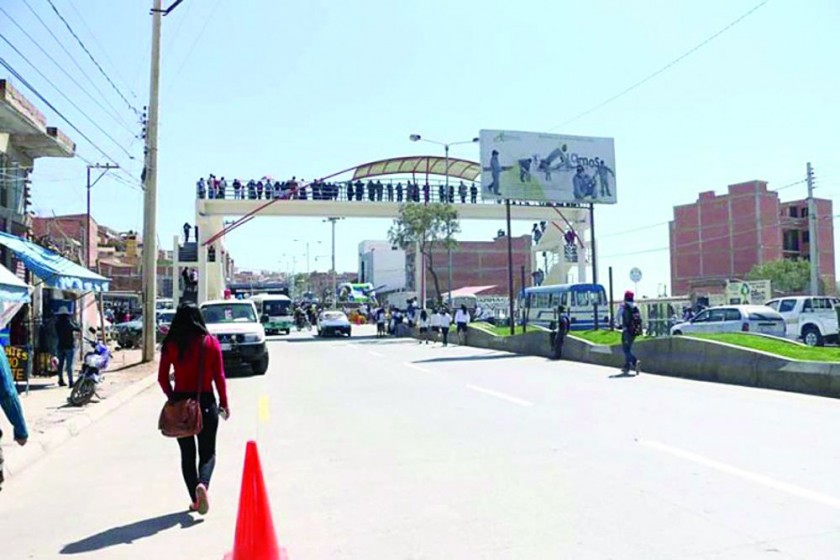 HECHO. El cuerpo inerte del supuesto abusador fue encontrado en una calle cercana a la Avenida Marcelo Quiroga Santa...