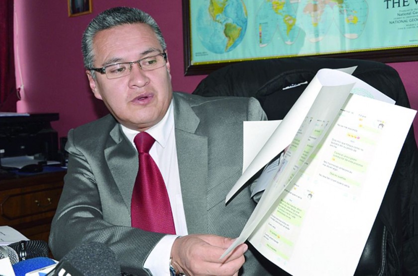 ABOGADO. Eduardo León.