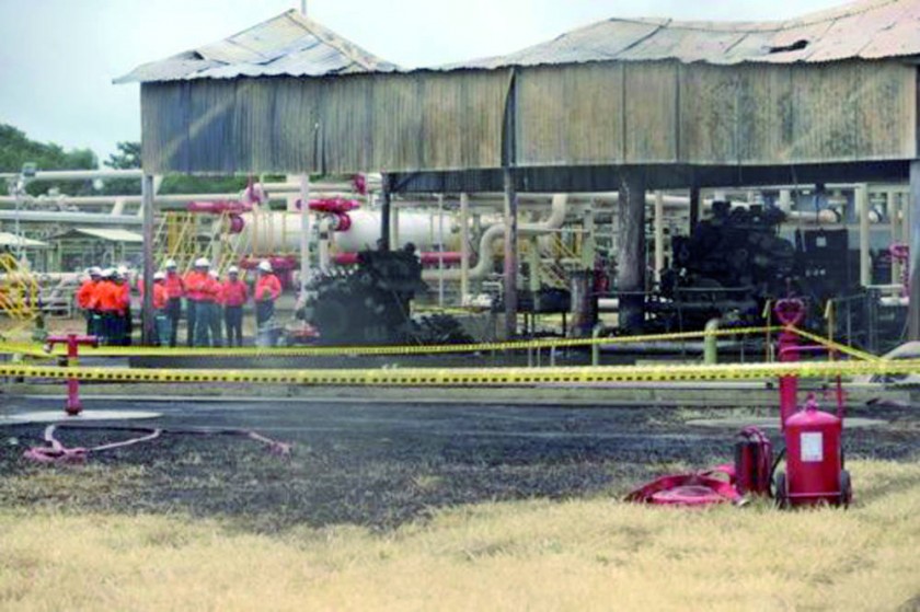 ACCIDENTE. La explosión se produjo alrededor de las 17:00 del sábado cuando los obreros hacían mantenimiento en una...