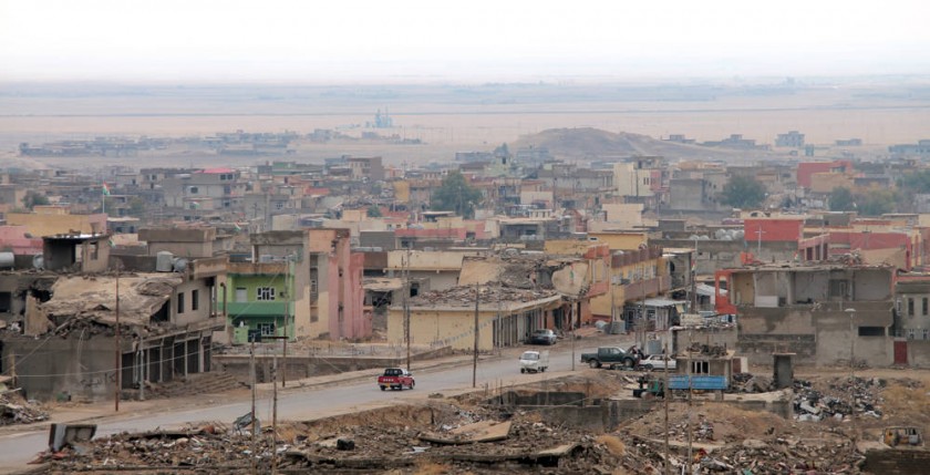 LIBERACIÓN. Fotografía tomada en diciembre pasado a la ciudad de Sinyar (Irak), una de las muchas que fue liberada...