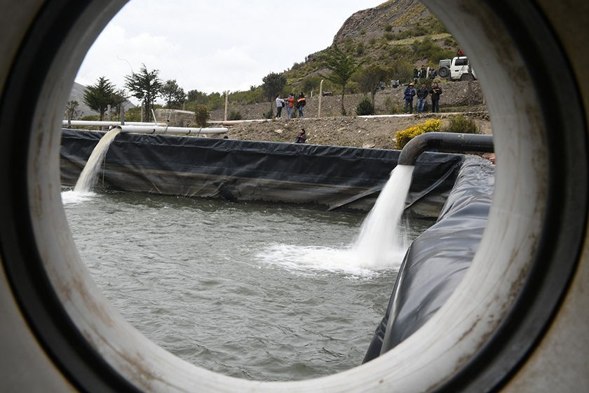 Autoridades del Gobierno pusieron en marcha el acueducto palcoma- kasiri, de la represa de Hampaturi bajo. FOTO: ABI