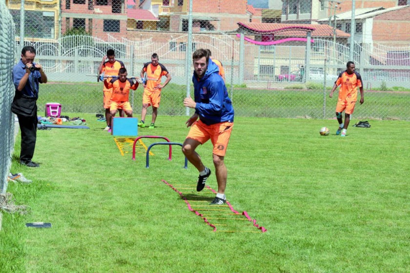 El argentino Federico Silvestre comandó la defensa en los partidos de Copa y Liga de Universitario.