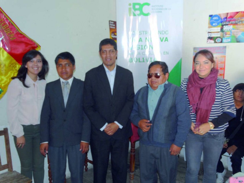 Marilia Mita, David Cutipa, Edwin Martínez, Filemón Choque y Cinthia Medrano.