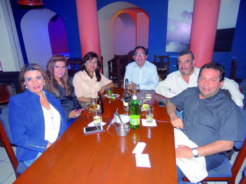 Daniela Buais, Nora Navarro, Eliana Morón, Gonzalo Sánchez, Juan Farid Nassar y Arturo Pavón.