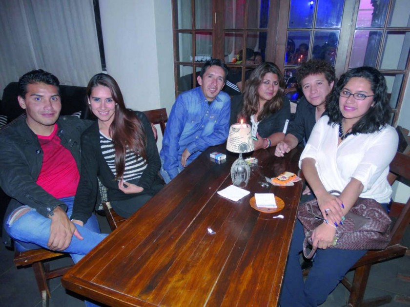 Pablo Pereira, Cecilia Cuellar, Jorge Iglesias, Carla Avendaño,  Gonzalo del Carpio y Andrea Otondo.