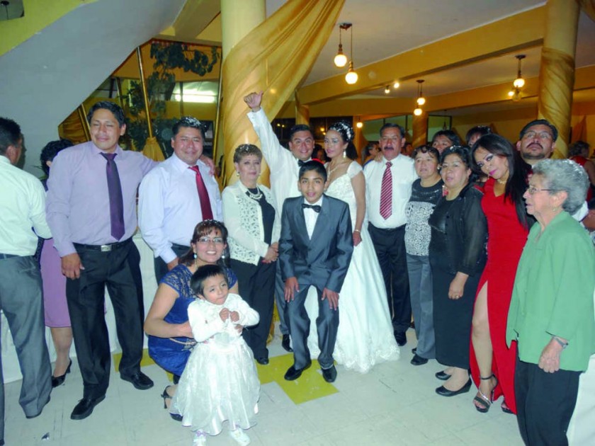 La novia junto con su familia.