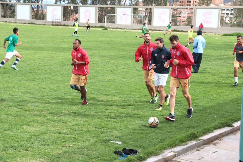 La directiva y el cuerpo técnico de Universitario abrieron la posibilidad de apartar a algunos jugadores del plantel.