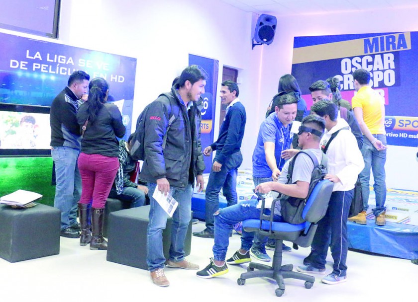 CAINCO. Anoche concluyó la primera feria Expo Tecnología en la que una quincena de empresas mostraron sus productos y...