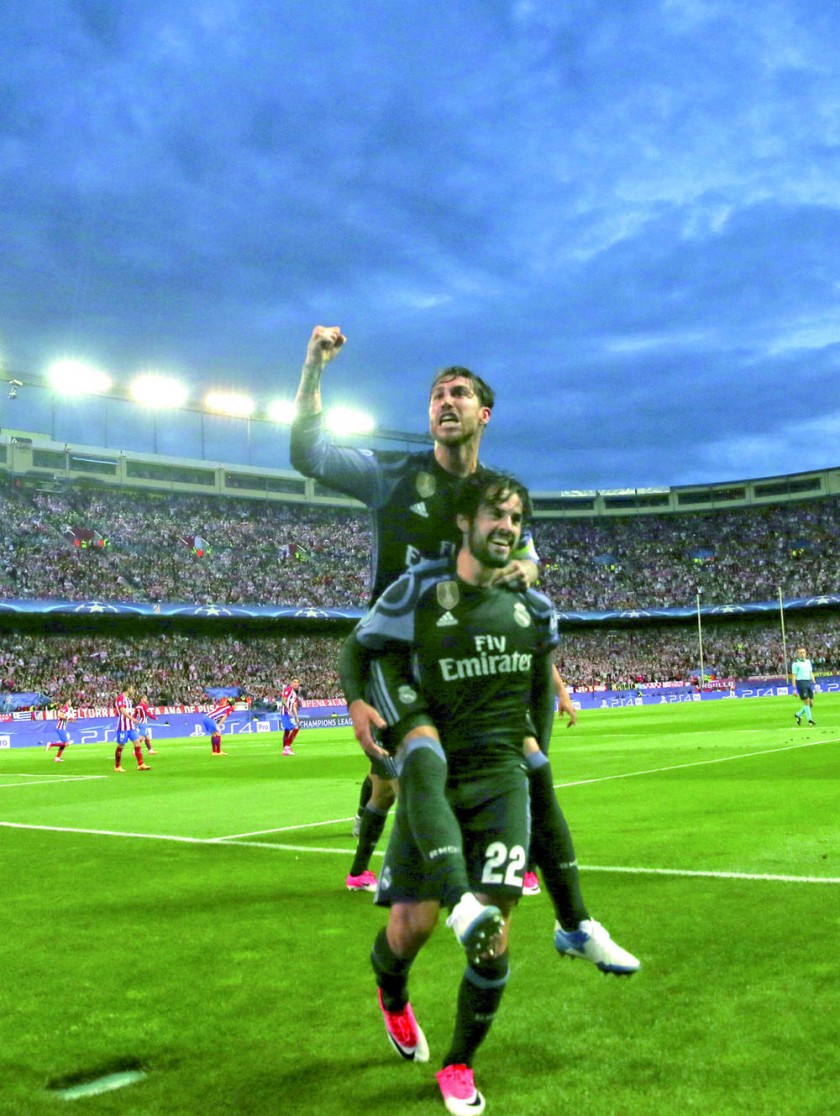 Sergio Ramos e Isco celebran el único tanto del Real Madrid, con el que sentenció la semifinal frente al Atlético.