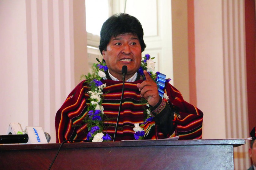 PRESIDENTE. Evo Morales, que llamó recientemente mártires de la reivindicación marítima a los nueve, durante un acto...