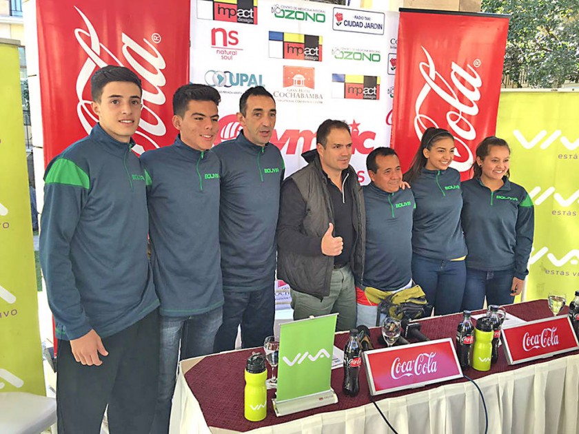 El chuquisaqueño Hasan Tawafsha (i) integra el equipo boliviano.